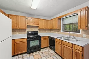 380 N Victoria Rd, Woodstock, GA 30189 - Photo 15