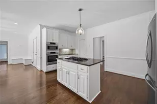 4400 Sirrocco Ln SW, Lilburn, GA 30047 - Photo 15
