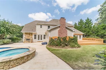 4400 Sirrocco Lane SW, Lilburn, GA 30047 - Photo 17