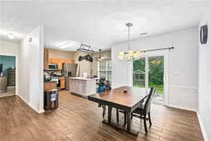 1117 W Shore Dr, Riverdale, GA 30296 - Photo 5