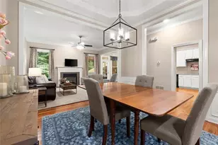 3105 Village Green Dr, Roswell, GA 30075 - Photo 7
