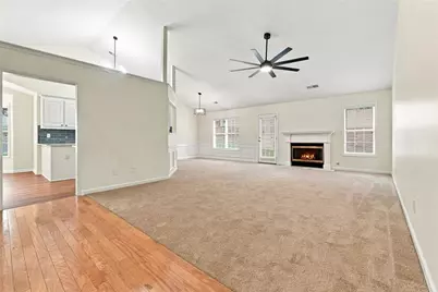 1422 Fountain Lakes Drive, Lawrenceville, GA 30043 - Photo 7