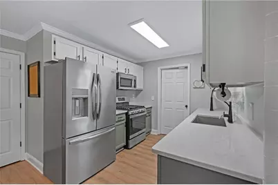 2208 Dresden Green NW, Kennesaw, GA 30144 - Photo 13