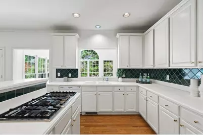 500 Woodmoore Court, Atlanta, GA 30342 - Photo 25