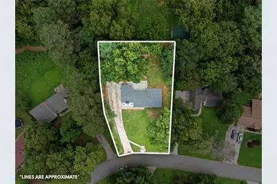 978 Hilltop Court, Lawrenceville, GA 30045 - Photo 3