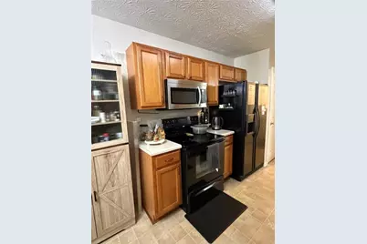 667 Lakes Circle, Lithonia, GA 30058 - Photo 3