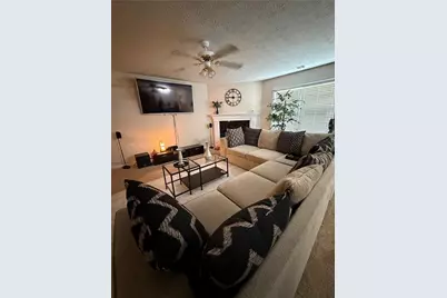 667 Lakes Circle, Lithonia, GA 30058 - Photo 7
