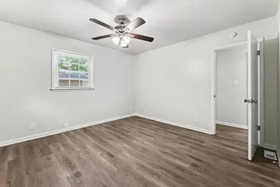 5041 W Mountain Street, Stone Mountain, GA 30083 - Photo 21