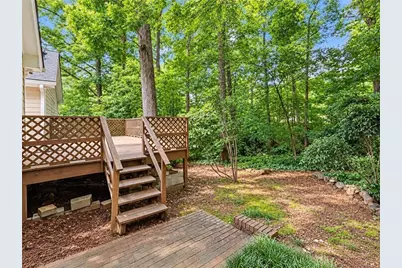 1052 Evelyn Lane, Lilburn, GA 30047 - Photo 25