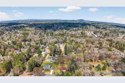 2569 Sky Lane Dr, Marietta, GA 30062 - Photo 23
