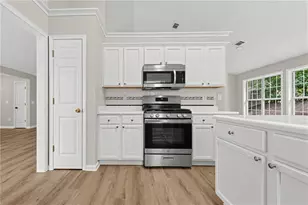 2720 Matlin Way, Buford, GA 30519 - Photo 11