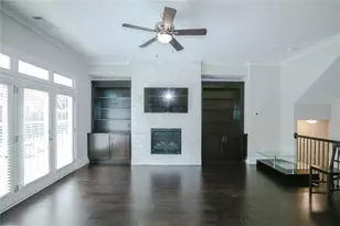 1920 Townsend Ct, Atlanta, GA 30329 - Photo 9