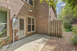 13374 Canary Ln, Alpharetta, GA 30004 - Photo 29