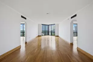 2870 Pharr Ct South NW, Atlanta, GA 30305 - Photo 3