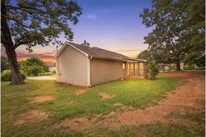6214 Helen Street, Lula, GA 30554 - Photo 3