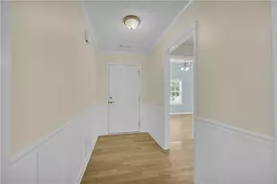 316 Lakeview Bend Cir, Jefferson, GA 30549 - Photo 11