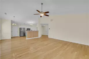 316 Lakeview Bend Cir, Jefferson, GA 30549 - Photo 23