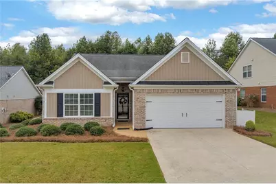 316 Lakeview Bend Circle, Jefferson, GA 30549 - Photo 1