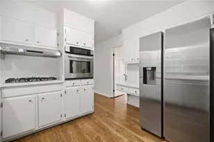 3924 Menlo Dr, Atlanta, GA 30340 - Photo 11