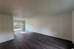 5721 Black Berry Row, Ellenwood, GA 30294 - Photo 7