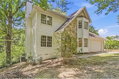 1039 Plantation Boulevard SE, Conyers, GA 30094 - Photo 3