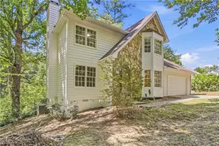 1039 Plantation Blvd SE, Conyers, GA 30094 - Photo 3