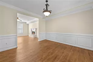 8949 Carroll Manor Dr, Sandy Springs, GA 30350 - Photo 7