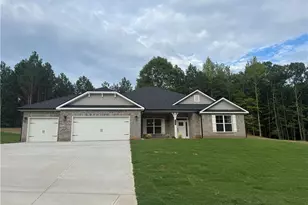 259 Blackberry Ct, Pendergrass, GA 30567 - Photo 1