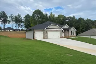 259 Blackberry Ct, Pendergrass, GA 30567 - Photo 3