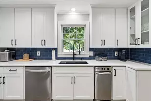7625 Nesbit Ferry Rd, Sandy Springs, GA 30350 - Photo 17