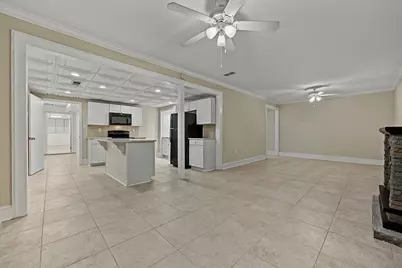 2132 Dunwoody Glen, Dunwoody, GA 30338 - Photo 1