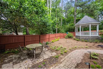 2132 Dunwoody Glen, Dunwoody, GA 30338 - Photo 25