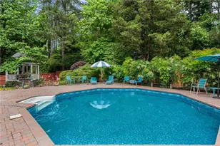 2132 Dunwoody Glen, Dunwoody, GA 30338 - Photo 31