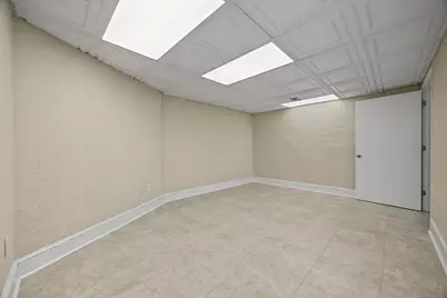 2132 Dunwoody Glen, Dunwoody, GA 30338 - Photo 17