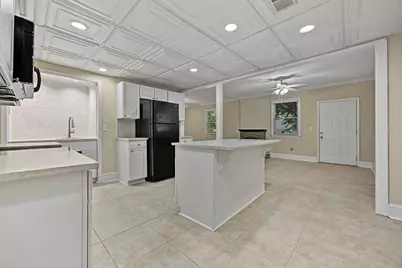 2132 Dunwoody Glen, Dunwoody, GA 30338 - Photo 7