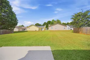 2479 Feathertree Ln, Lawrenceville, GA 30044 - Photo 23