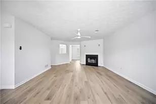 2479 Feathertree Ln, Lawrenceville, GA 30044 - Photo 7