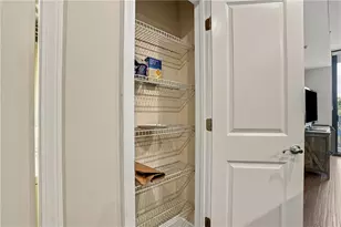 3040 Peachtree Rd NW, Atlanta, GA 30305 - Photo 25