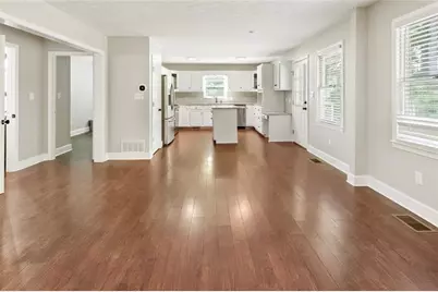 121 W Allison Circle, Carrollton, GA 30117 - Photo 11