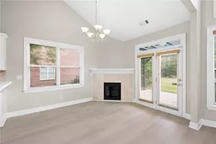 2120 Hickory Station Cir, Snellville, GA 30078 - Photo 13