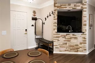3334 Peachtree Rd NE, Atlanta, GA 30326 - Photo 3