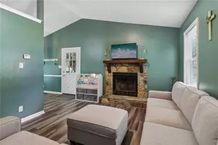 2580 Suncrest Ct, Buford, GA 30519 - Photo 5
