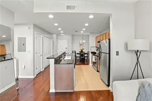 3040 Peachtree Rd NW, Atlanta, GA 30305 - Photo 13