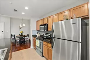 3040 Peachtree Rd NW, Atlanta, GA 30305 - Photo 11