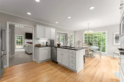 4649 Windsor Drive, Flowery Branch, GA 30542 - Photo 25