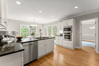 4649 Windsor Drive, Flowery Branch, GA 30542 - Photo 23