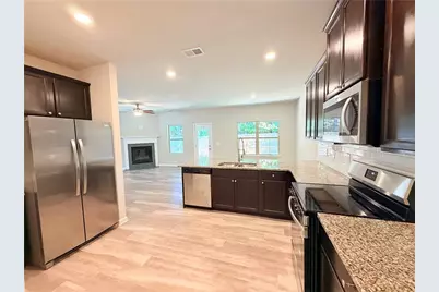 3946 Kingfisher Drive, Atlanta, GA 30349 - Photo 9