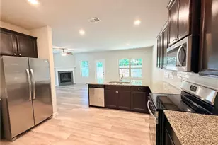 3946 King Fisher Dr, Atlanta, GA 30349 - Photo 9