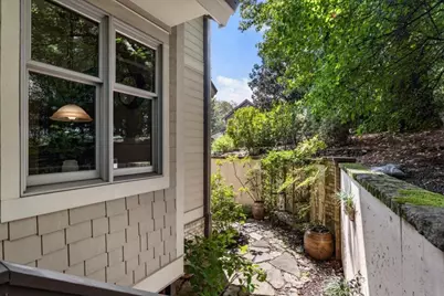 105 Weatherford Place, Roswell, GA 30075 - Photo 33