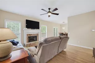 211 Sweetbriar Ln, Canton, GA 30115 - Photo 9